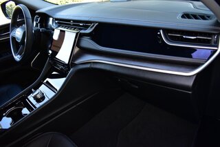 2022 Jeep Grand Cherokee 4x4 — photo 13