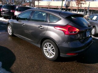 2016 Ford Focus SE — photo 2