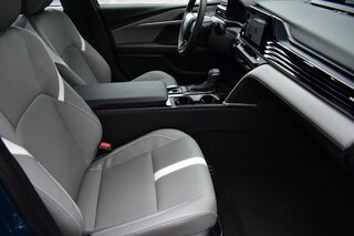 2026 Toyota Camry SE (Natl) — photo 12