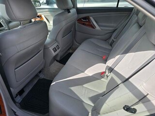 2011 Toyota Camry XLE V6 — photo 9