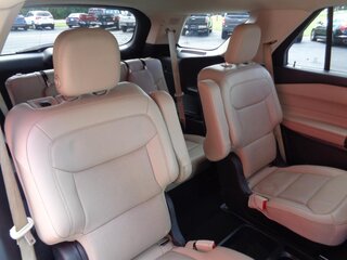 2020 Ford Explorer Limited AWD — photo 16