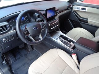 2020 Ford Explorer Limited AWD — photo 2