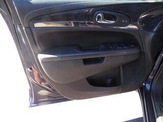 2017 Buick Enclave FWD 4dr Leather — photo 9
