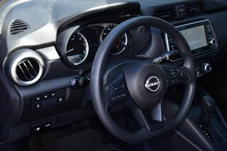 2024 Nissan Versa S CVT — photo 13