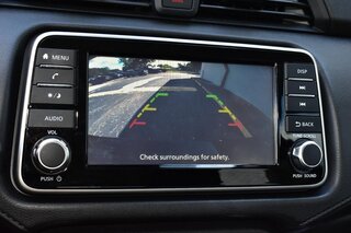 2024 Nissan Versa S CVT — photo 17