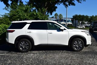 2025 Nissan Pathfinder SV 2WD — photo 7