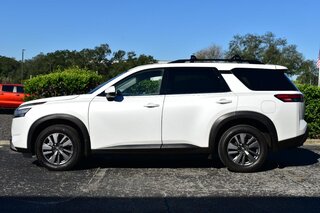 2025 Nissan Pathfinder SV 2WD — photo 2