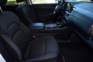 2025 Nissan Pathfinder SV 2WD — photo 12