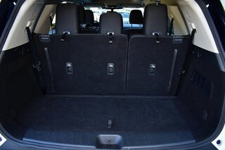 2025 Nissan Pathfinder SV 2WD — photo 14