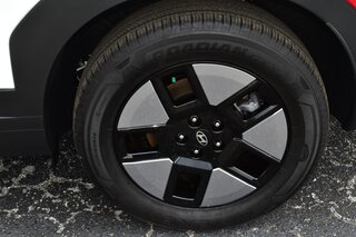 2026 Hyundai Santa Fe Hybrid SEL FWD — photo 8