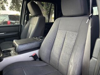 2017 Ford Expedition Platinum — photo 9