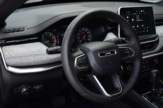 2025 Jeep Compass Latitude 4x4 — photo 15