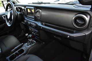 2023 Jeep Wrangler Sport S 4 Door 4x4 — photo 12