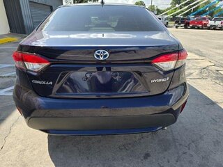 2022 Toyota Corolla Hybrid LE — photo 6