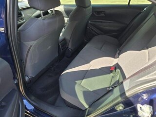2022 Toyota Corolla Hybrid LE — photo 10