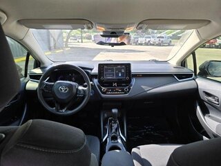 2022 Toyota Corolla Hybrid LE — photo 12