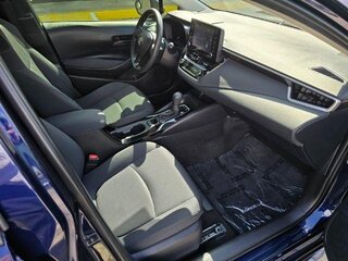 2022 Toyota Corolla Hybrid LE — photo 8