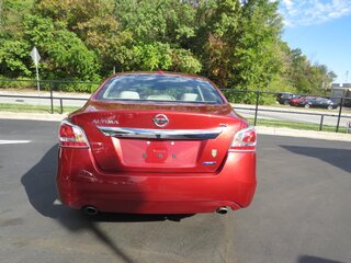 2014 Nissan Altima 4dr Sdn I4 2.5 SV — photo 7