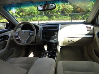 2014 Nissan Altima 4dr Sdn I4 2.5 SV — photo 15