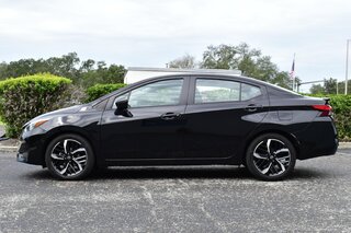 2024 Nissan Versa SR CVT — photo 2