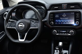 2024 Nissan Versa SR CVT — photo 10