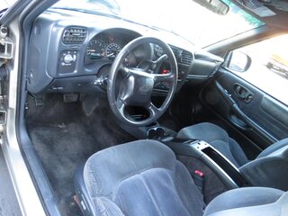 2001 Chevrolet Blazer 4dr 4WD LT — photo 10