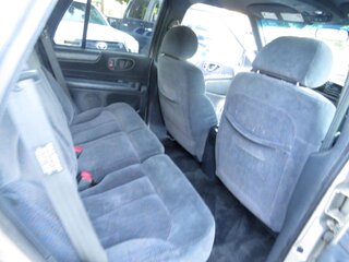 2001 Chevrolet Blazer 4dr 4WD LT — photo 13