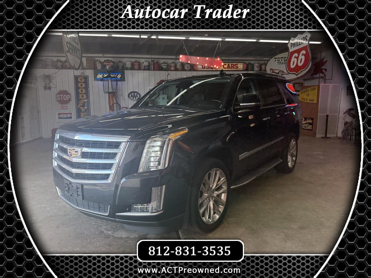 2020 Cadillac Escalade 4WD 4dr Luxury with Chrome wheels