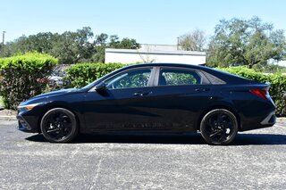 2026 Hyundai Elantra SEL Sport Sedan — photo 2