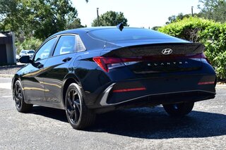 2026 Hyundai Elantra SEL Sport Sedan — photo 3
