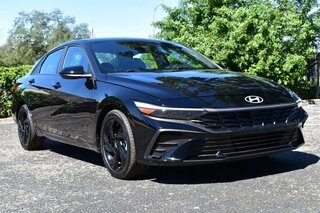 2026 Hyundai Elantra SEL Sport Sedan — photo 6