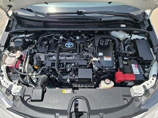 2021 Toyota Corolla Hybrid LE — photo 15