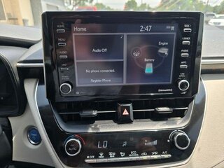 2021 Toyota Corolla Hybrid LE — photo 13