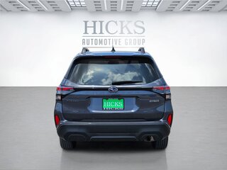 2025 Subaru Forester Premium Hybrid — photo 6