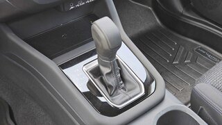2025 Subaru Forester Premium Hybrid — photo 17