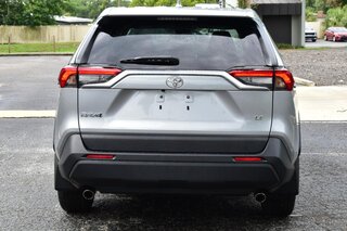 2024 Toyota Rav4 LE FWD (Natl) — photo 4