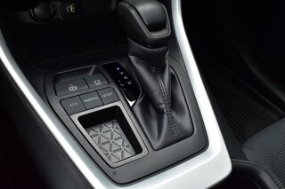 2024 Toyota Rav4 LE FWD (Natl) — photo 16