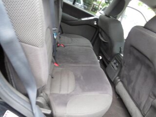 2010 Nissan Pathfinder 4WD 4dr V6 SE — photo 15