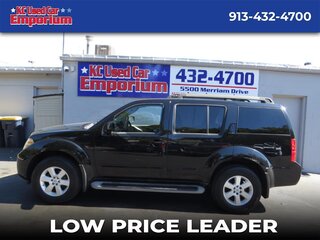 2010 Nissan Pathfinder 4WD 4dr V6 SE — photo 1