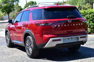 2023 Nissan Pathfinder SL 2WD — photo 3