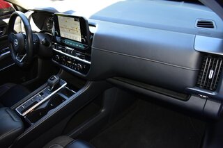 2023 Nissan Pathfinder SL 2WD — photo 14
