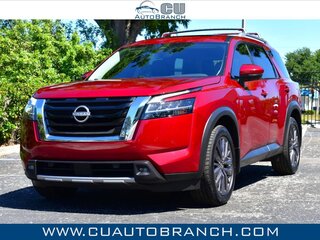 2023 Nissan Pathfinder SL 2WD — photo 1