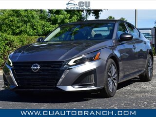 2025 Nissan Altima SV FWD — photo 1