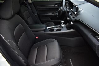 2023 Nissan Altima 2.5 S Sedan — photo 11