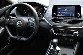 2023 Nissan Altima 2.5 S Sedan — photo 9