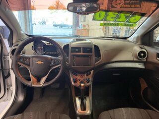 2015 Chevrolet Sonic 4dr Sdn Auto LT — photo 12