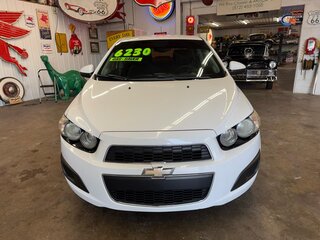 2015 Chevrolet Sonic 4dr Sdn Auto LT — photo 8