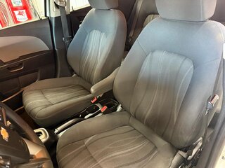 2015 Chevrolet Sonic 4dr Sdn Auto LT — photo 16
