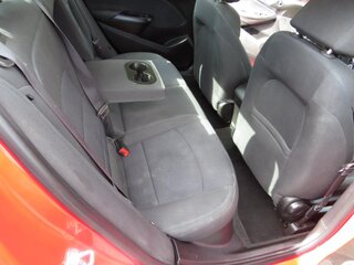 2017 Chevrolet Cruze 4dr Sdn 1.4L LT w/1SD — photo 14