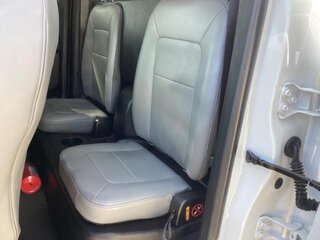 2018 Chevrolet Colorado WT — photo 13